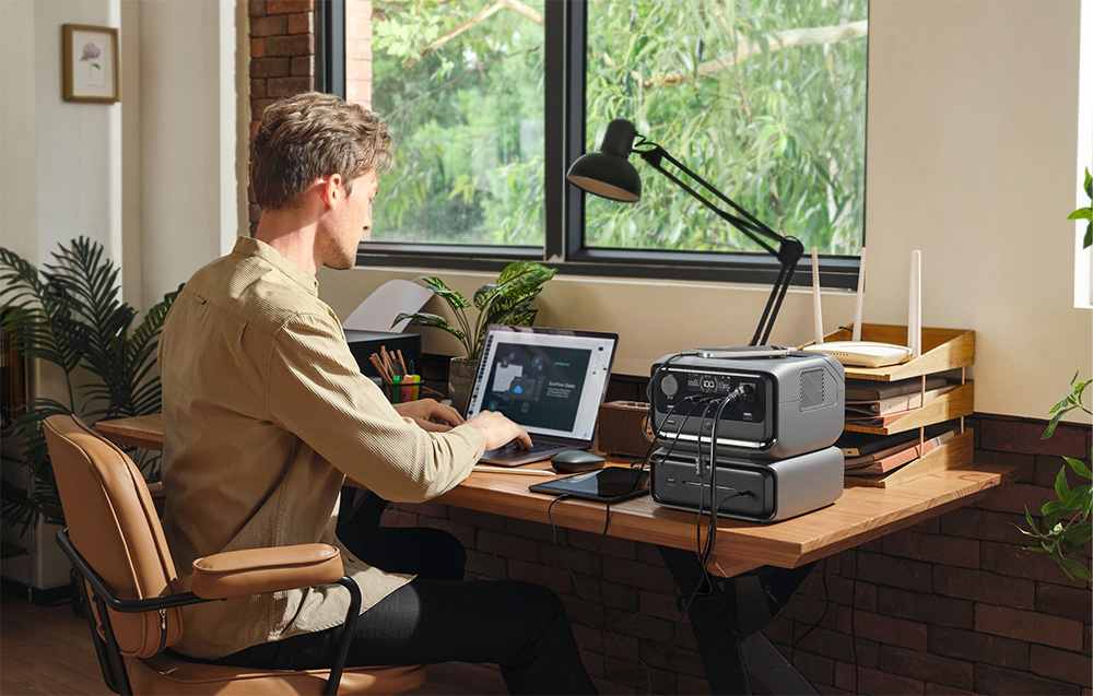 Przenośna stacja zasilania EcoFlow River 3 Max szara